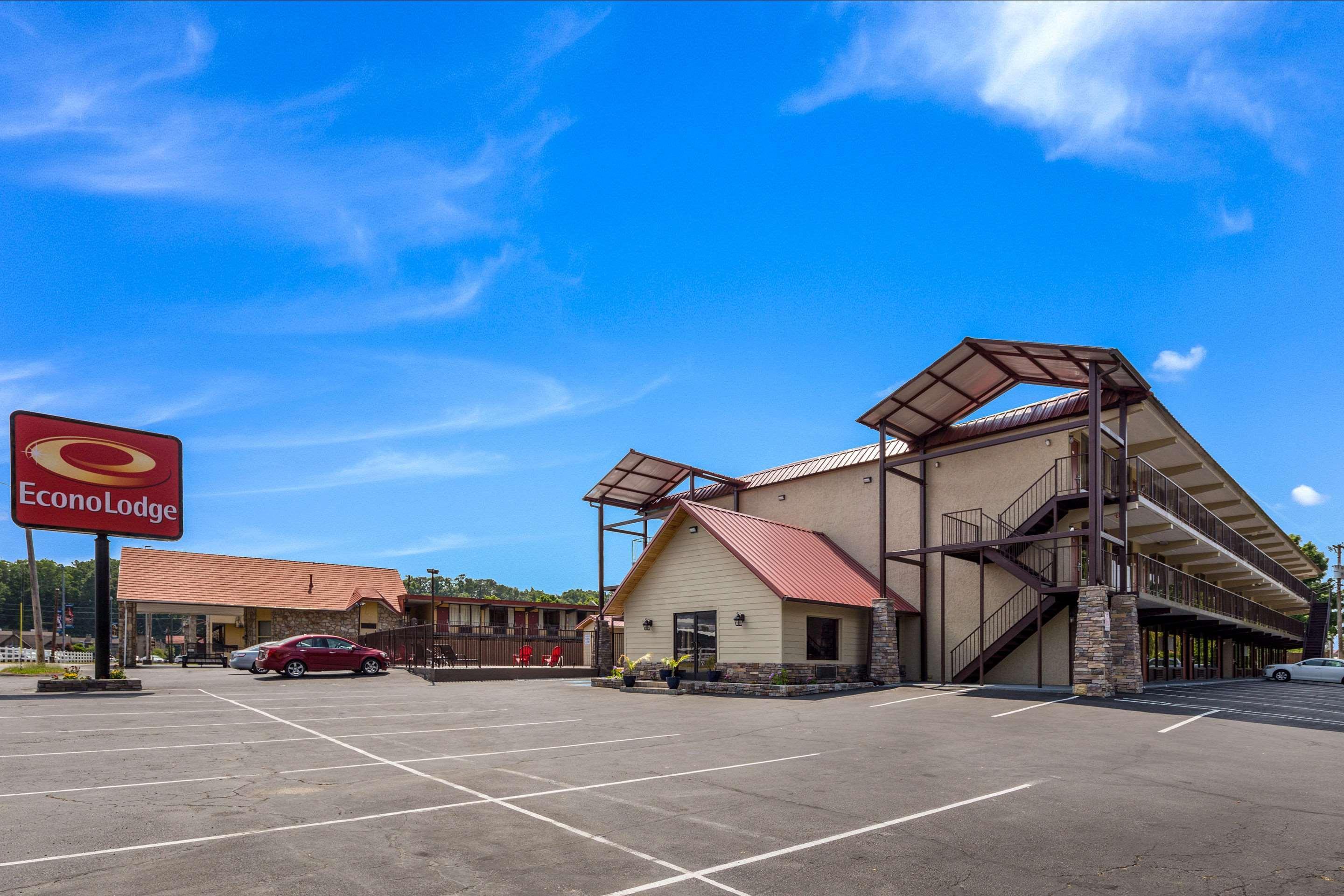 Econo Lodge Pigeon Forge Exterior photo