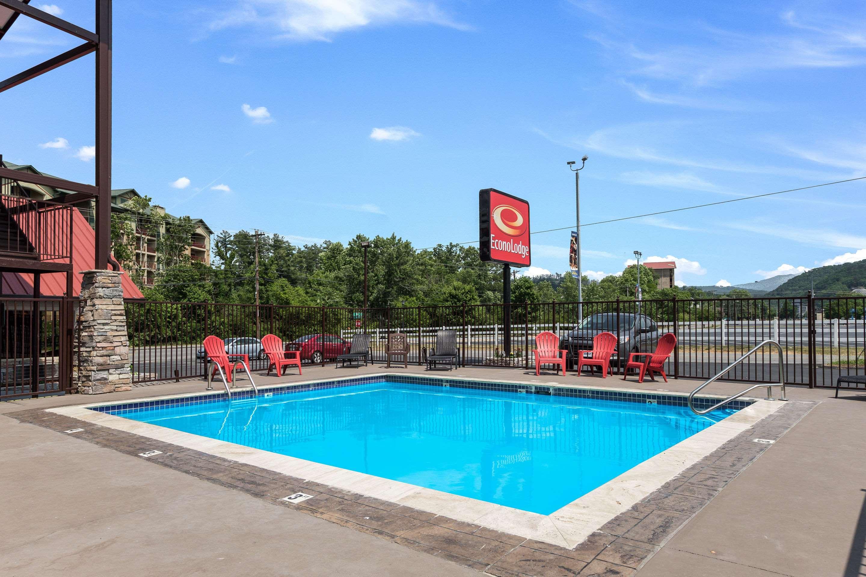 Econo Lodge Pigeon Forge Exterior photo